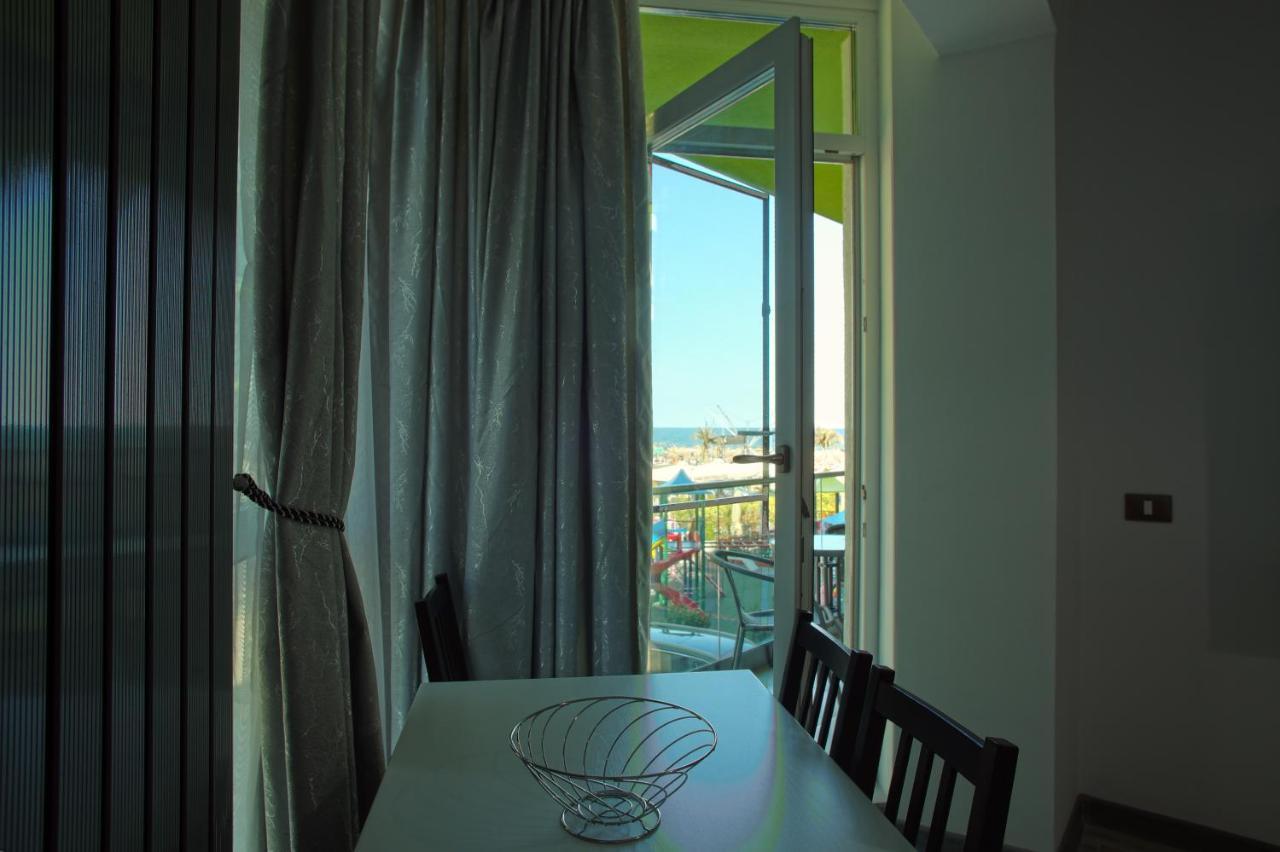 Isabelle Apartament Alezzi Beach Resort Mamaia Nord Năvodari Exteriér fotografie